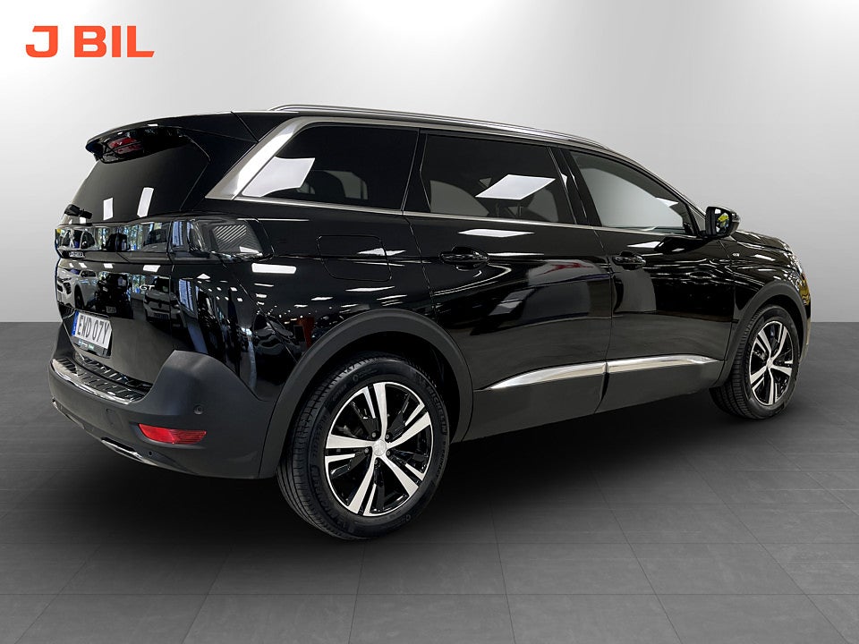 Bild på Peugeot 5008 GT 1.2 PT 130hk Aut 7-SITS B-KAMERA CARPLAY