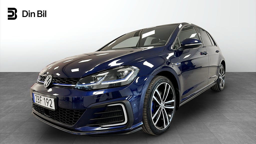 Volkswagen Golf GTE Cockpit/Drag/P-värmare/Navi