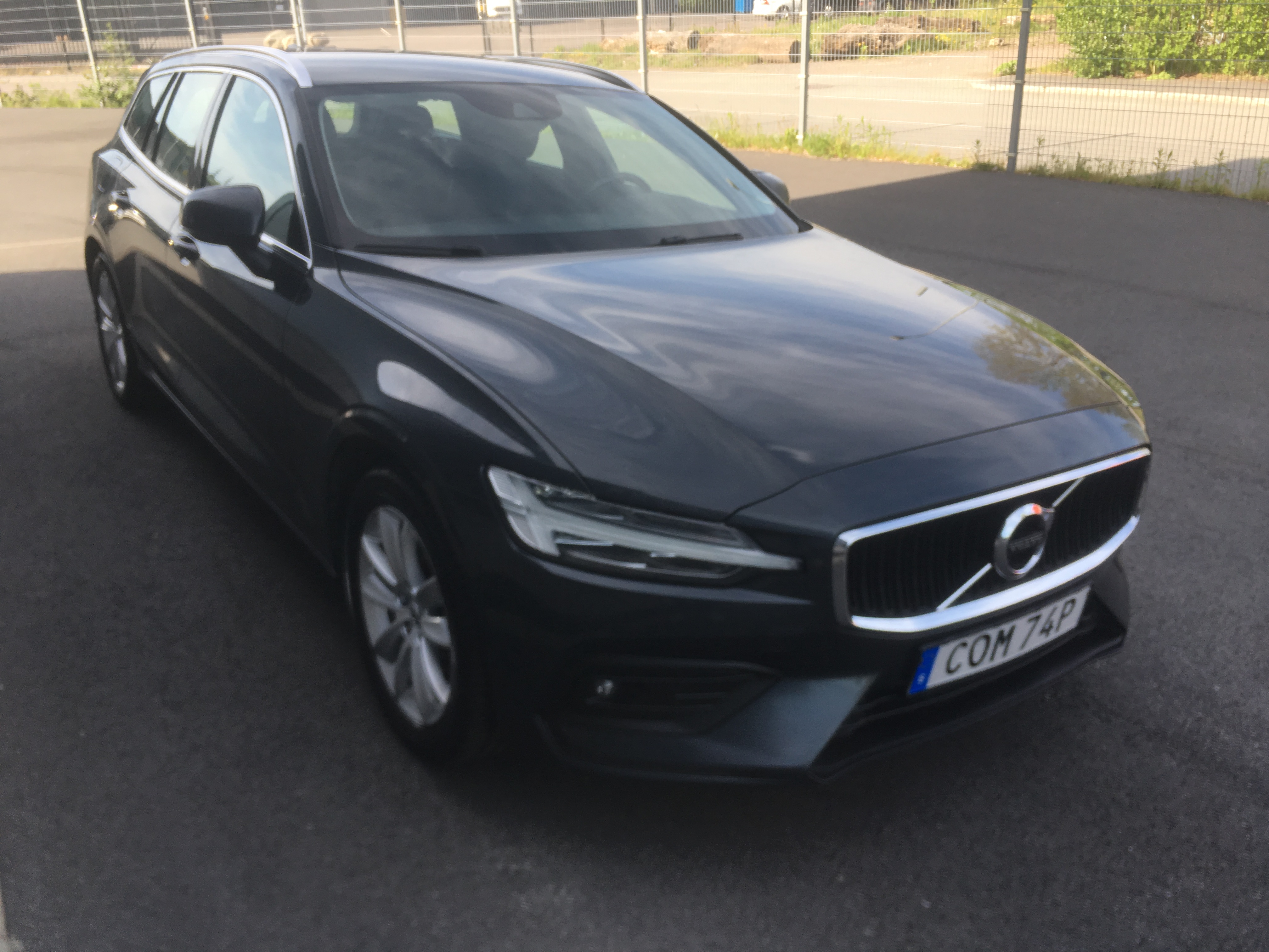 Volvo V60 D4 Geartronic 2019, photo 3/42