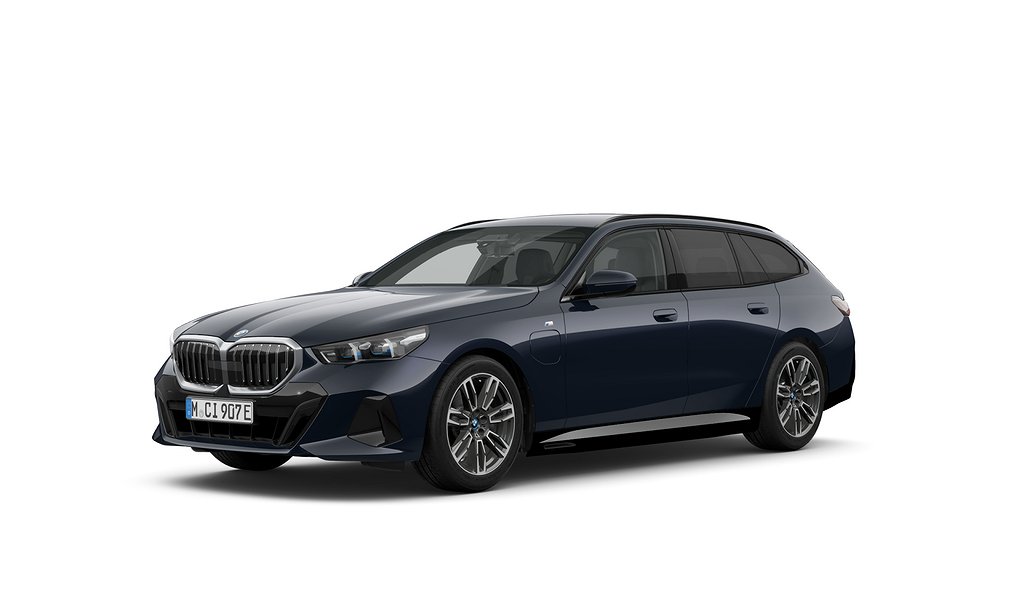 BMW 530e xDrive Touring - M Sport Active Launch Edition