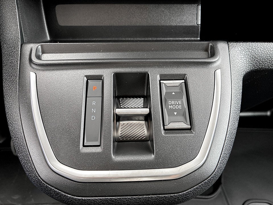 Bild på Opel Vivaro Elite 150hk Aut L2 - EDITION! VÄRMARE & DRAGKROK INGÅR!