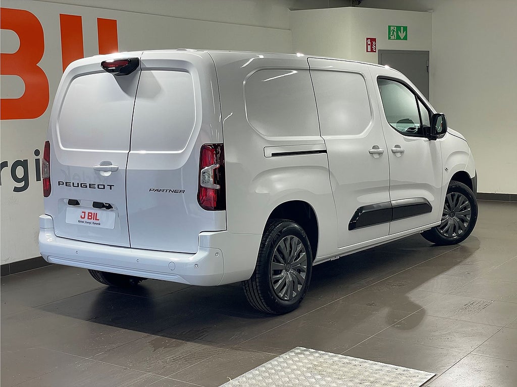 Bild på Peugeot Partner Plus BlueHDi 130hk Aut L2