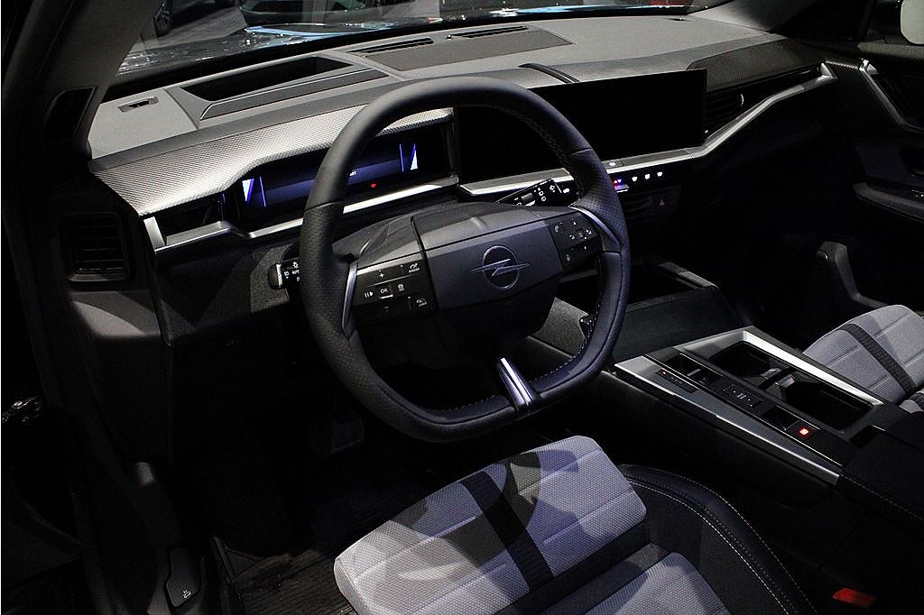 Bild på Opel Grandland GS+ Electric - DEMO