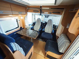 Husbil-integrerad Dethleffs Globebus 7 av 20