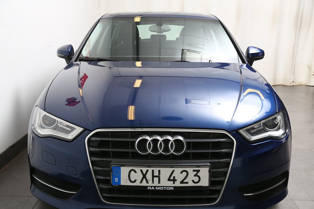 Audi A3 1,6 TDI 110hk Ultra Attraction Sportback 2014