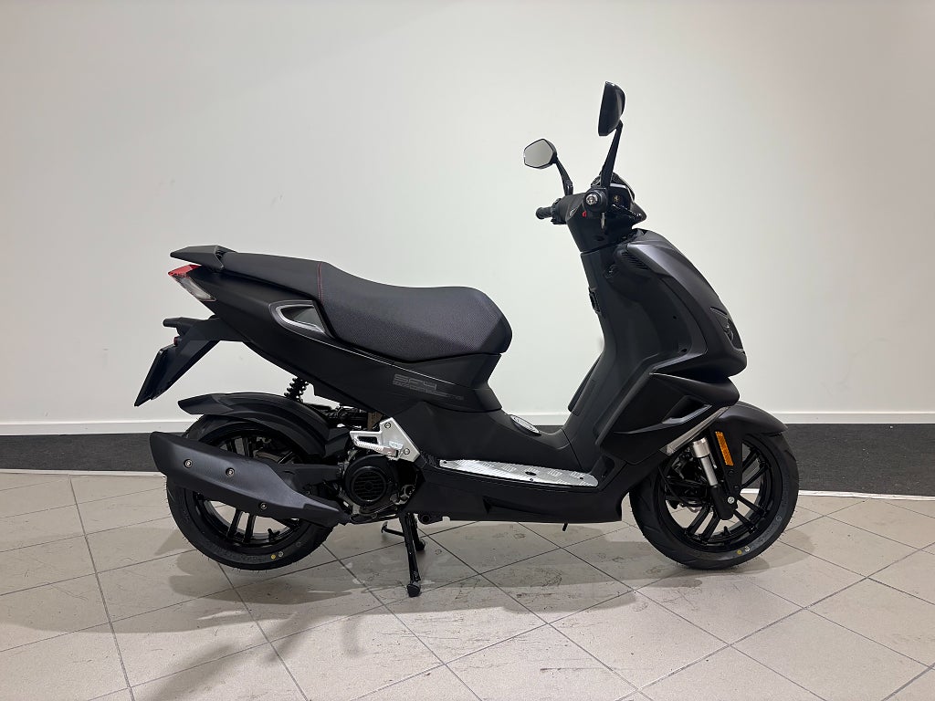 Peugeot SPEEDFIGHT 4 SPORTLINE  Utförsäljning! 2 Års garanti