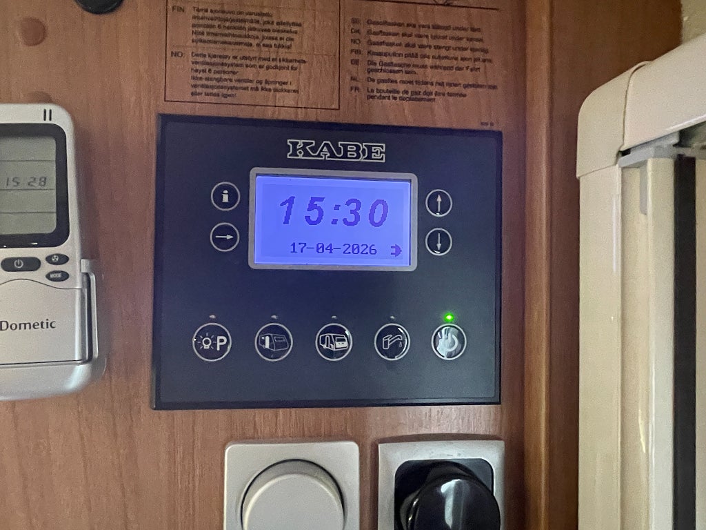 Kabe Royal 780 ETDL KS E2 / ALDE / Elektriska stödben / Förtält / Lån - Kabe