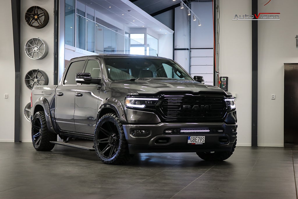 Dodge RAM 1500 Limited Crew Cab 5.7 V8 HEMI 4x4 | PANO | MOMS
