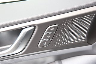 Halvkombi Hyundai IONIQ 9 av 14