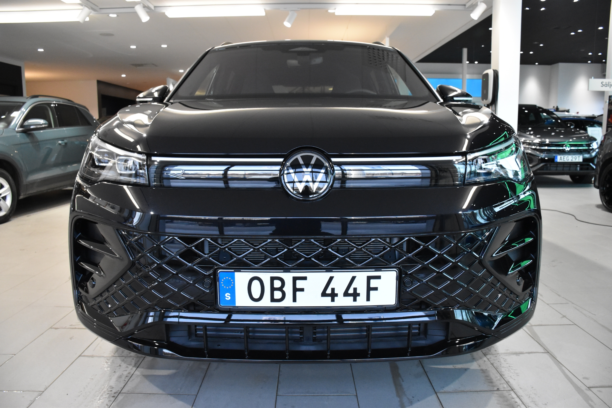 Volkswagen Tiguan Nya 2.0 TDI 4M R-Line 2025, bild 2/50