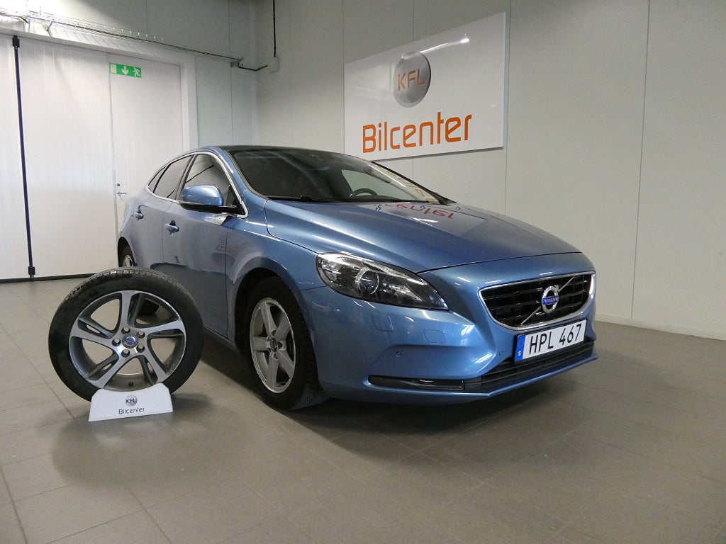 Volvo V40 D3 Summum *KFL 10 år 2,99%* Aut-Kam-Värmare