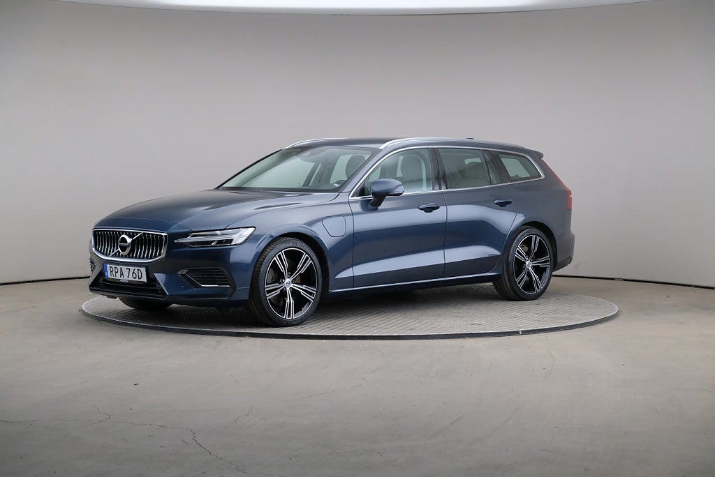Volvo V60 Recharge T6 340hk AWD Inscription Läder Drag
