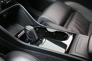 SUV Volvo XC40 18 av 34