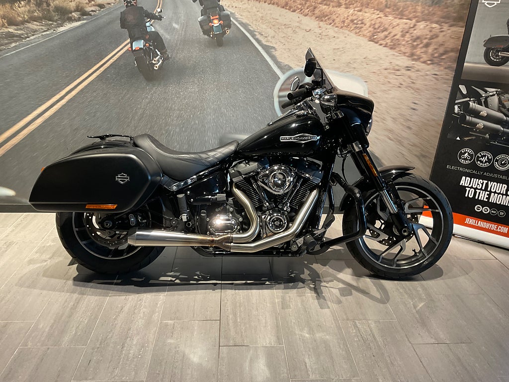 Harley-Davidson Sport Glide 