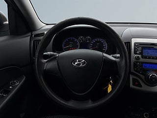 Hyundai i30 CRDi Select Drag/SoV-Däck/Värmare/Psens – bild 9
