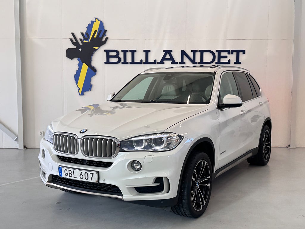 BMW X5 xDrive30d Steptronic-Panorama-Drag-P Värme-Navi-Euro 6