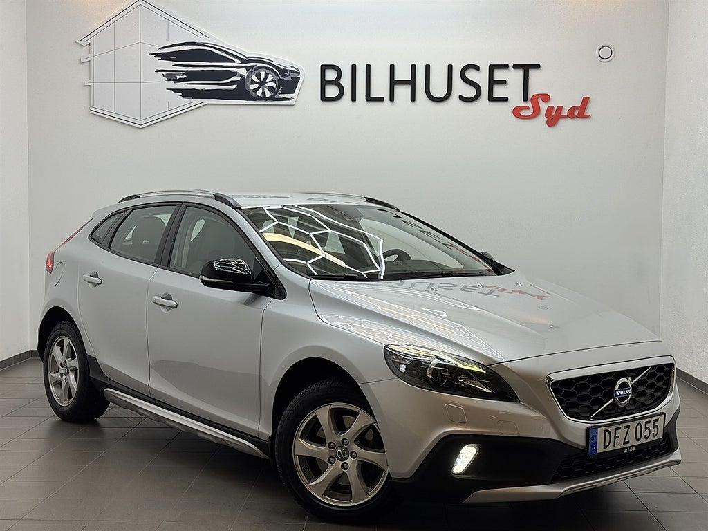 Volvo V40 Cross Country D2 115hk Momentum Värmare/Läder/Kamrem bytt