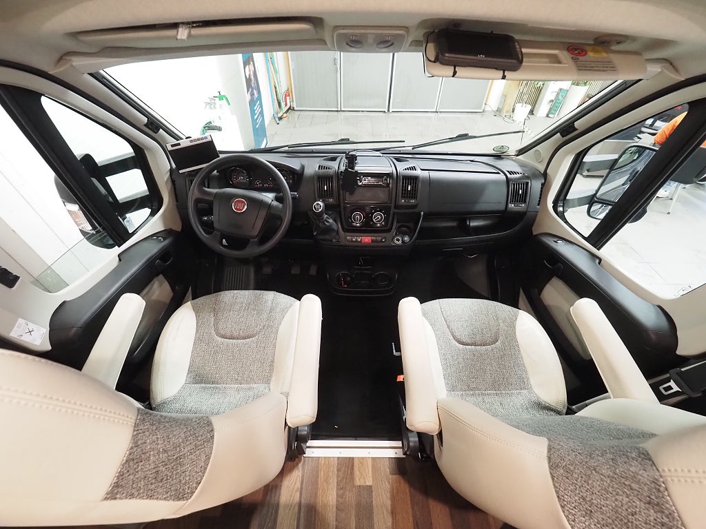 Knaus Sky Wave 650 MF | Taksäng | Markis | B-kamera | 3850kg 2015