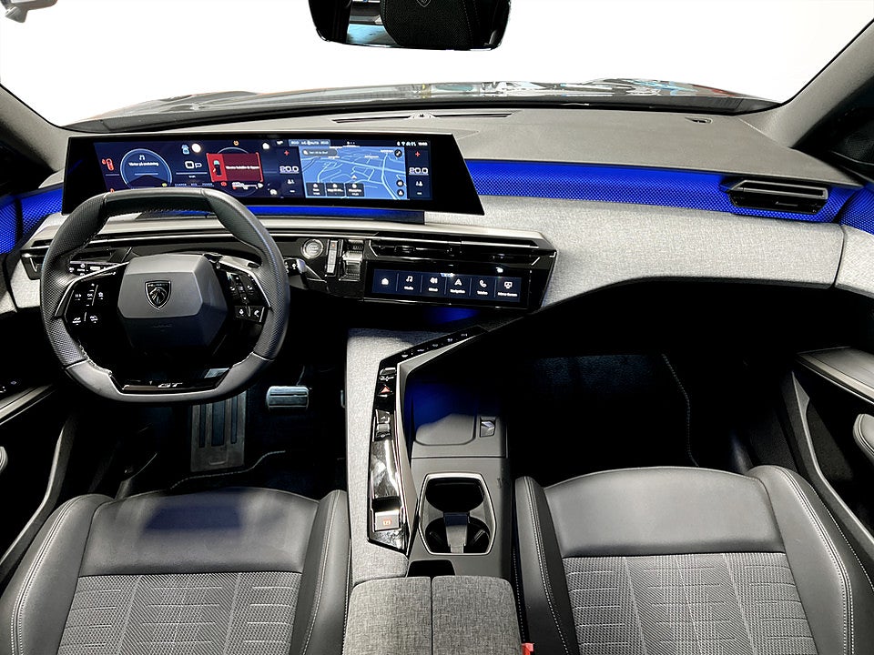 Bild på Peugeot 5008 GT Hybrid 145hk Aut 7-SITS B-KAMERA CARPLAY