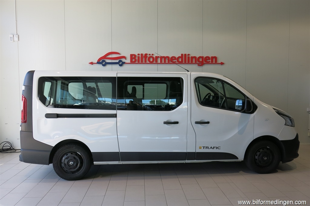 Renault Trafic 2016, kuva 2/10