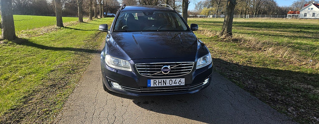 Volvo V70 D4 181hk  Momentum Euro 6, GPS, Skinn, PDC, 