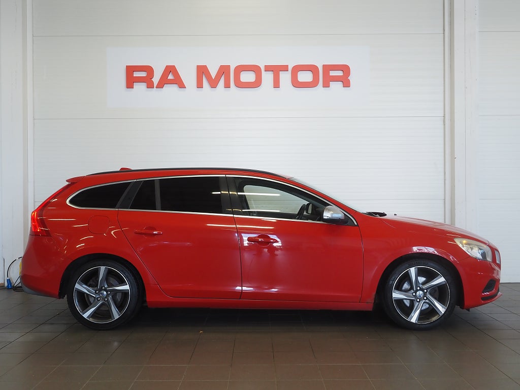 Volvo V60 D3 R-Design 163hk | Drag | Bluetooth | 2012