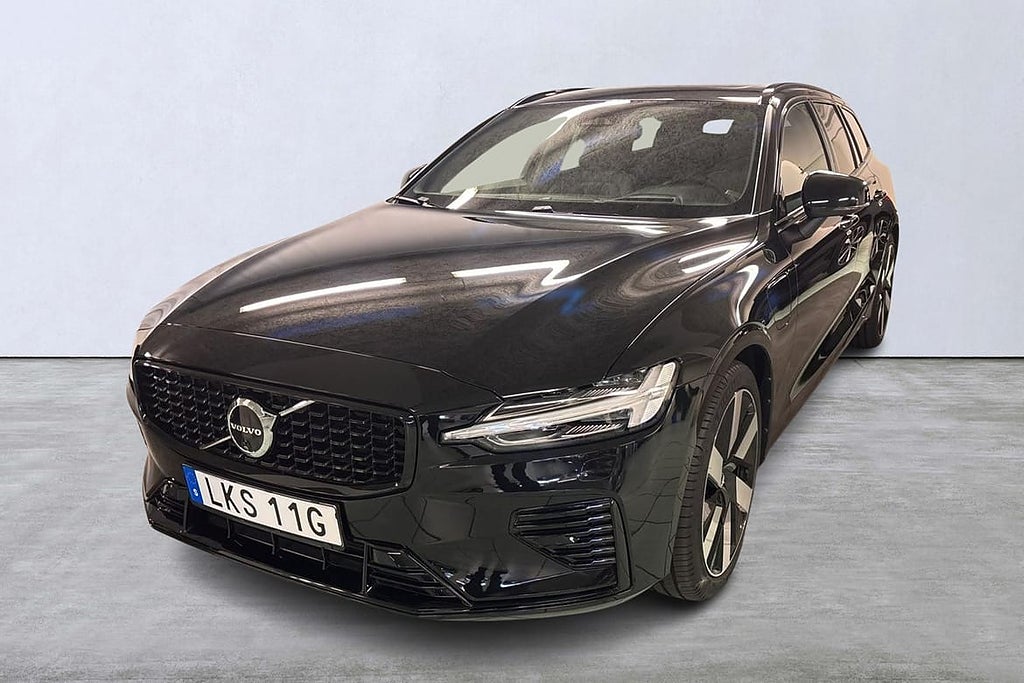 Volvo V60 Recharge T8 Ultimate Dark