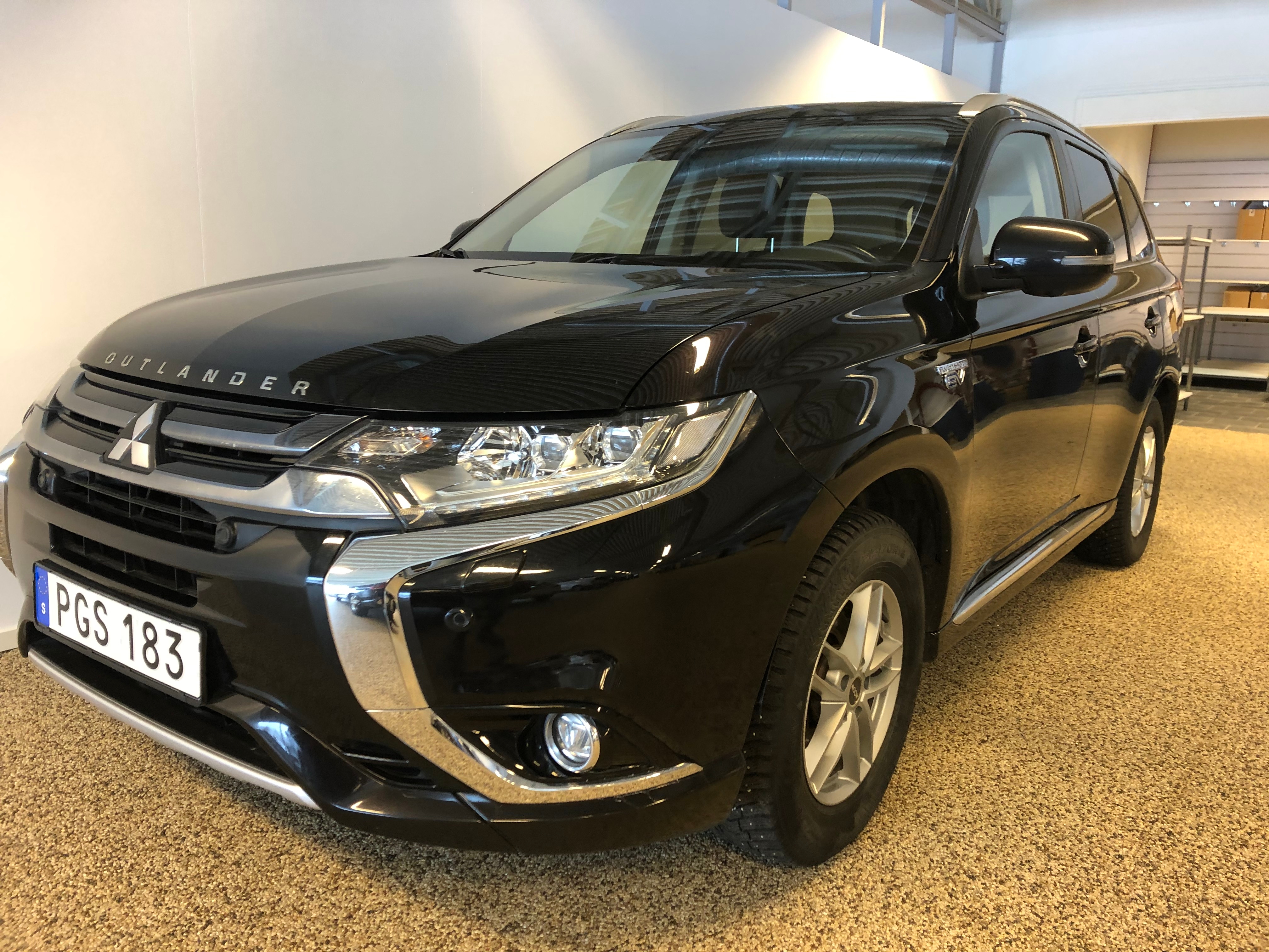 Mitsubishi Outlander 2017, bild 7/43