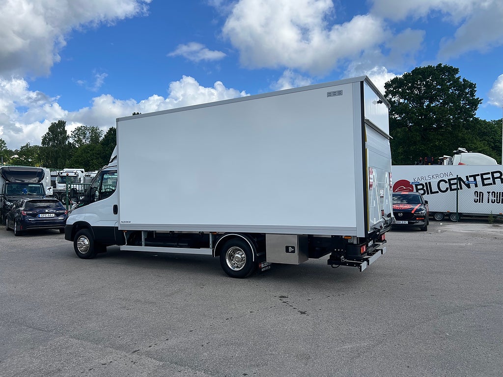 Iveco Daily 72C14G A8 CNG Skåpbil med Z-Lift
