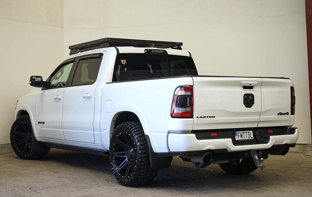 Dodge RAM 1500 5.7 V8 HEMI LIMITED NIGHT 395hk