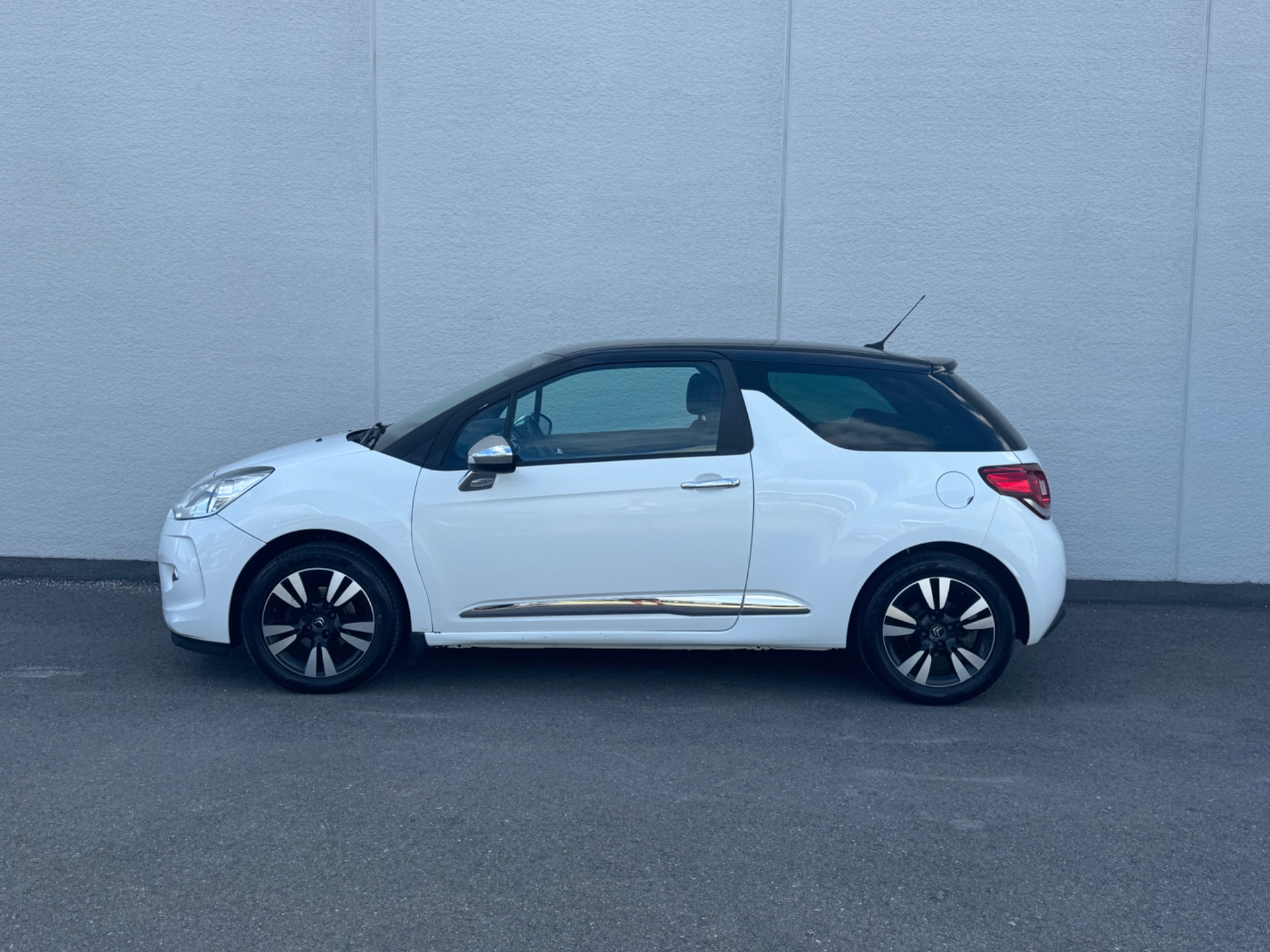 Citroen DS3 1.6 e-HDi Airdream 2013, bild 5/46