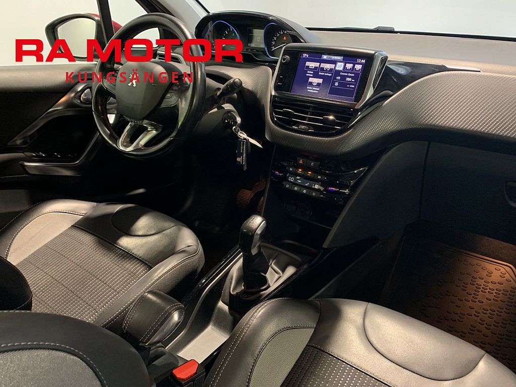 Peugeot 2008 1.2 82hk Allure | Backkamera | P-sens | Kamrem bytt 2017