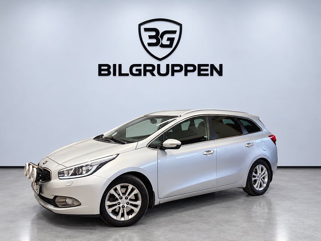 Kia Ceed 1.6 CRDi EX Comfort / Ny Bes P-Sens / M-Värm / V-Hjul 