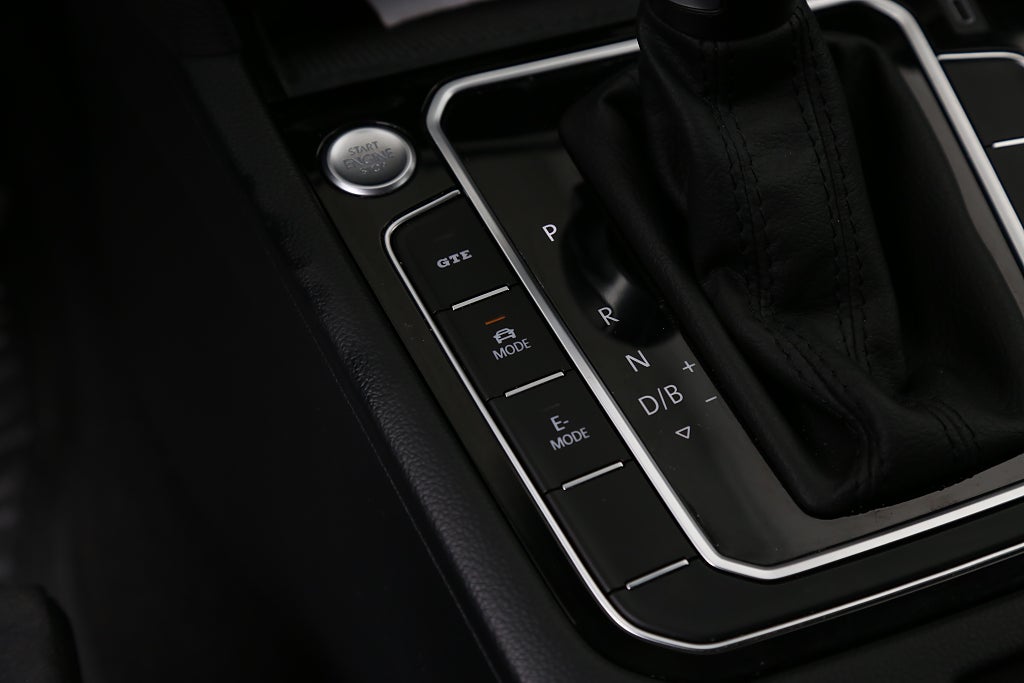 Volkswagen Passat GTE 218hk DSG Sportscombi Navi Kamera Drag 2020