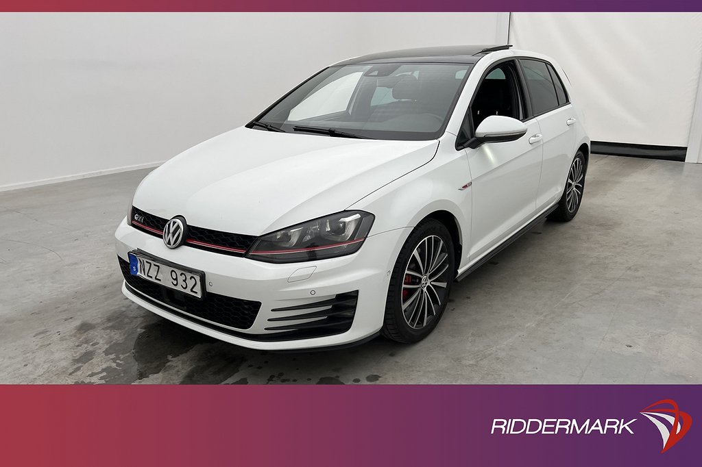 Volkswagen Golf GTI Performance 230hk Pano Skinn Kamera Navi