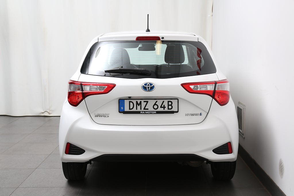 Toyota Yaris 1,5 Hybrid e-CVT Active Aut 5d Motorvärmare 2020