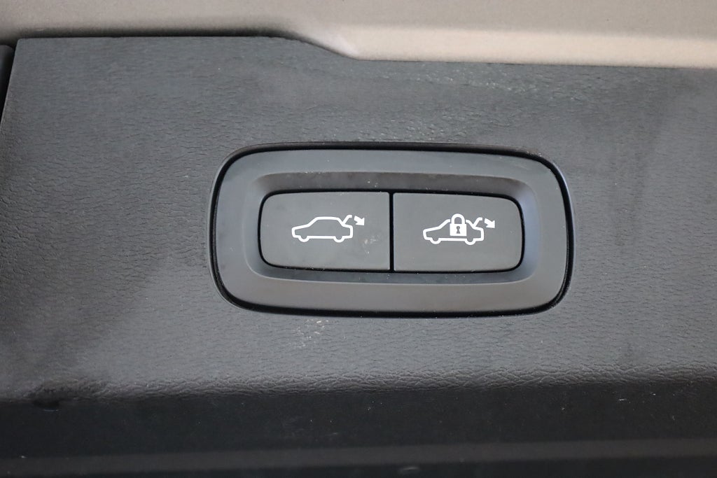 Volvo V60 D4 AWD Aut Momentum H/K Navi Kamera Leasbar 2021