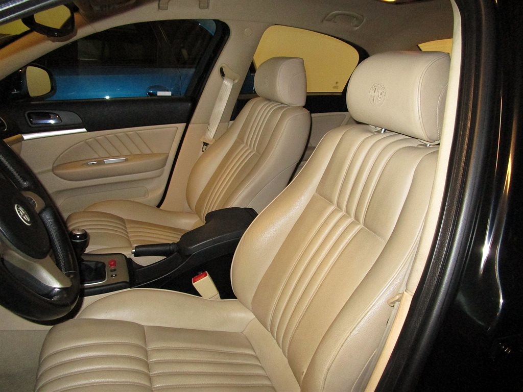 Alfa Romeo 159 2.4 JTDM 2006, bild 2/38