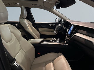 Volvo XC60 T8 Twin Engine AWD Inscription Pvärm Pano Kamera SoV – bild 10