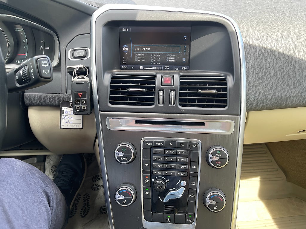 Volvo XC60 D3 Momentum 136 hk dragkrok, NY KAMREM