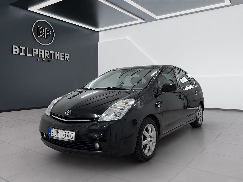 Toyota Prius 1.5 VVT-i + 3CM CVT/ Ränta 1.95%/Besiktad & Servad