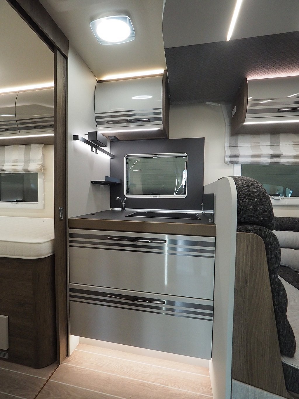 Ci MAGIS 82 XT , ALDE , Automat 8G * NOV KAMPANJ* thumbnail