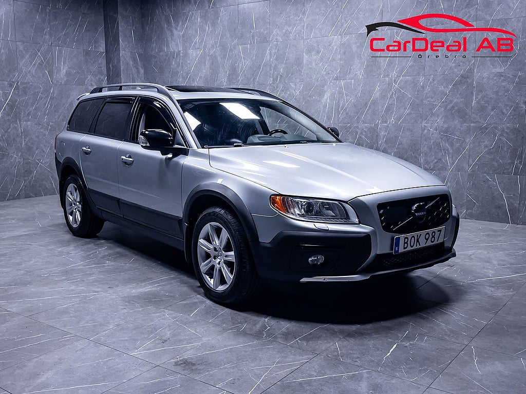 Volvo XC70 D5 AWD Summum Taklucka LED-ramp Skinn Adaptiv BLIS Drag