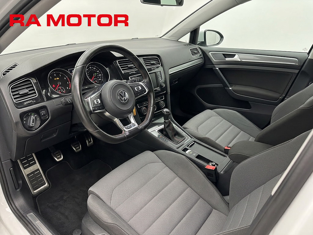 Volkswagen Golf 1.4 TSI 150hk R-Line | Drag | Kamera | Motorvärmare | 2017