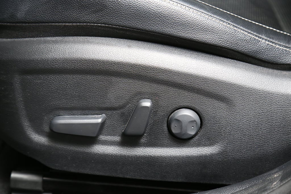 Kia Ceed Sportswagon Plug-in Plus 2 Panorama Skinn Drag Värmare 2021