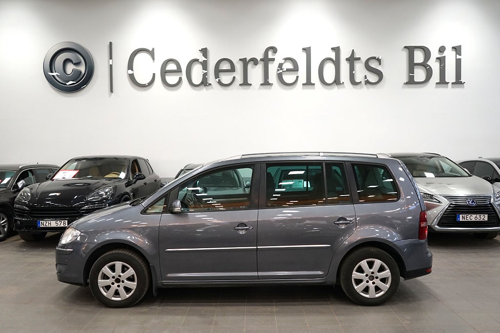 Volkswagen Touran 7-seater 1.4T Highline Dragkrok M-värm SoV-hjul