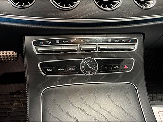 Mercedes-Benz E 300 Coupé AMG/360°kamera/M-värmare/Navi/S&V