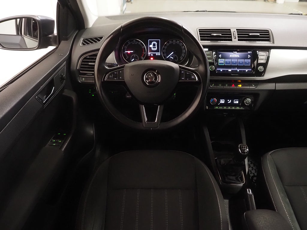 Skoda Fabia 1.0 MPI 75hk Style | Komfortpaket | 2019