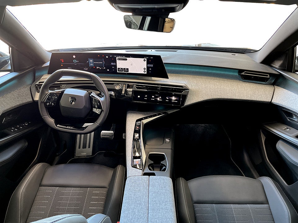 Bild på Peugeot 5008 GT Hybrid 145hk Aut 7-SITS B-KAMERA CARPLAY