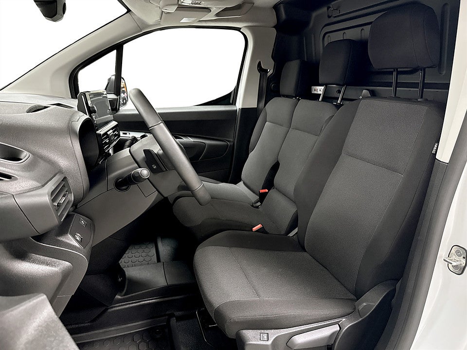 Bild på Opel Combo 130hk Aut L1 - DEMO